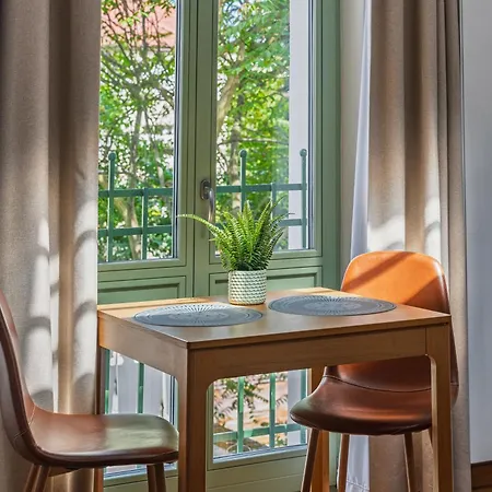 Aparthotel Winieckiego 300m From 3*