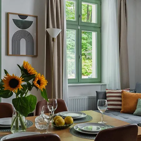 Aparthotel Winieckiego 300m From