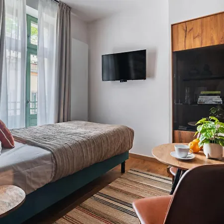 Aparthotel Winieckiego 300m From